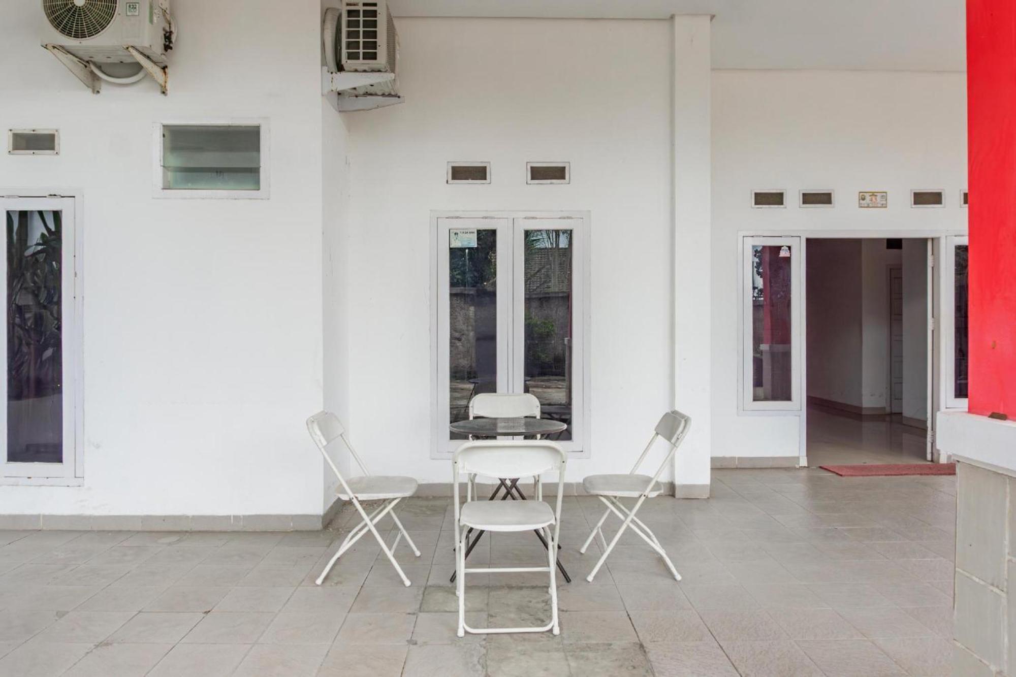 Hotel O Rajabasa Near Universitas Lampung Formerly Hotel Prasetya Bandar Lampung Buitenkant foto
